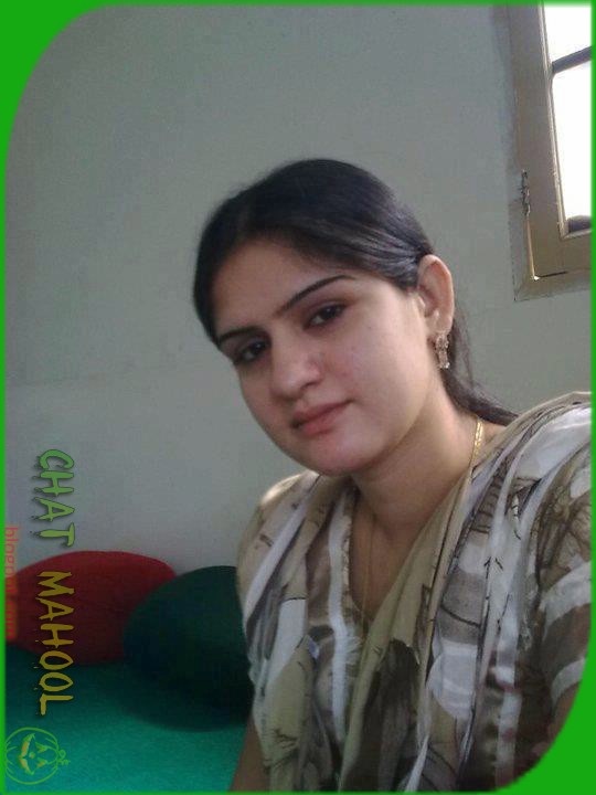 pakistani aunty searching friends in chatroom and she like chat image